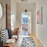 Apartment Charysma - Jugendstil Trifft Moderne, Schlafzimmer Mit Smart-tv, Tischfussball, Darts, Parkplatz *