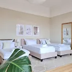 Charysma - Jugendstil Trifft Moderne, Schlafzimmer Mit Smart-tv, Tischfussball, Darts, Parkplatz *