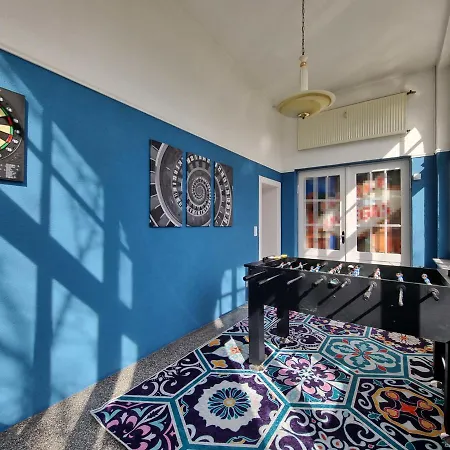 Charysma - Jugendstil Trifft Moderne, Schlafzimmer Mit Smart-tv, Tischfussball, Darts, Parkplatz Apartmán *