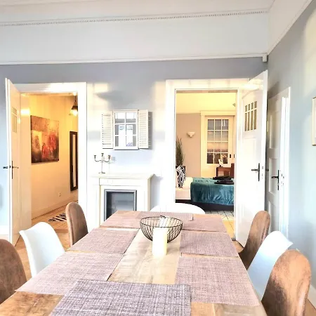 Apartmán Charysma - Jugendstil Trifft Moderne, Schlafzimmer Mit Smart-tv, Tischfussball, Darts, Parkplatz *