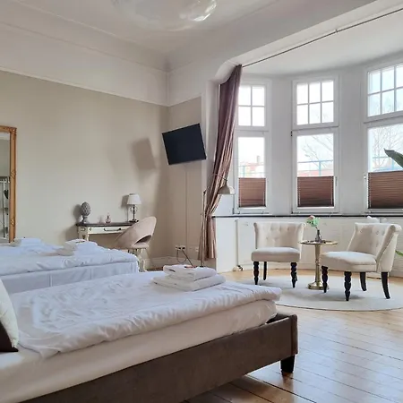 Apartmán Charysma - Jugendstil Trifft Moderne, Schlafzimmer Mit Smart-tv, Tischfussball, Darts, Parkplatz *