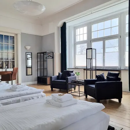 아파트 Charysma - Jugendstil Trifft Moderne, Schlafzimmer Mit Smart-tv, Tischfussball, Darts, Parkplatz