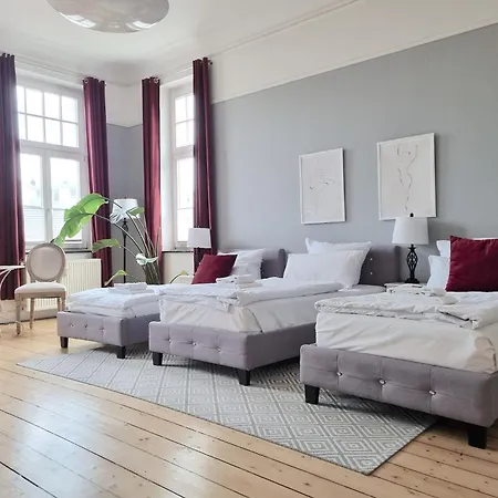 아파트 Charysma - Jugendstil Trifft Moderne, Schlafzimmer Mit Smart-tv, Tischfussball, Darts, Parkplatz