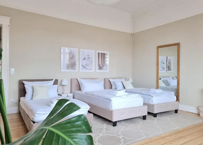 Charysma - Jugendstil Trifft Moderne, Schlafzimmer Mit Smart-tv, Tischfussball, Darts, Parkplatz *